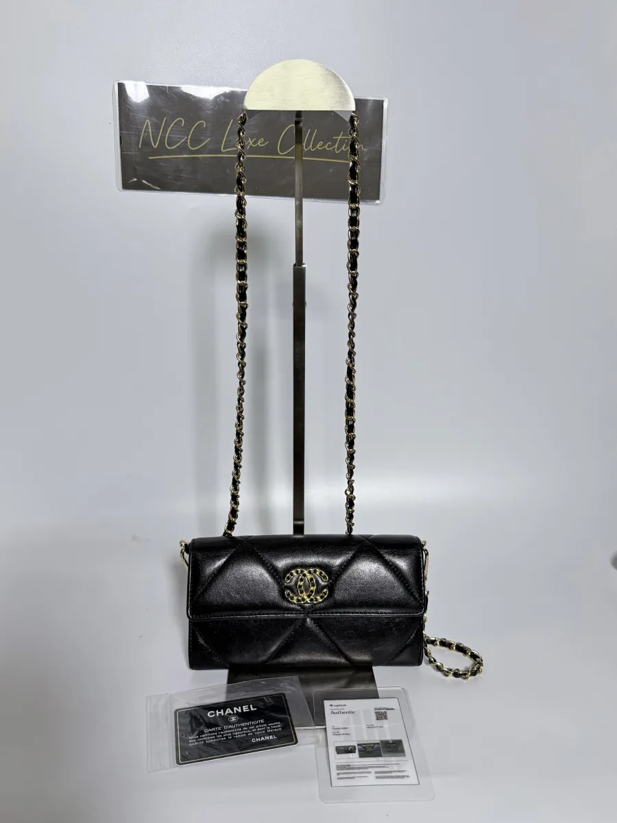 Chanel 19 Flap Wallet- Woc GHW Lambskin Leather